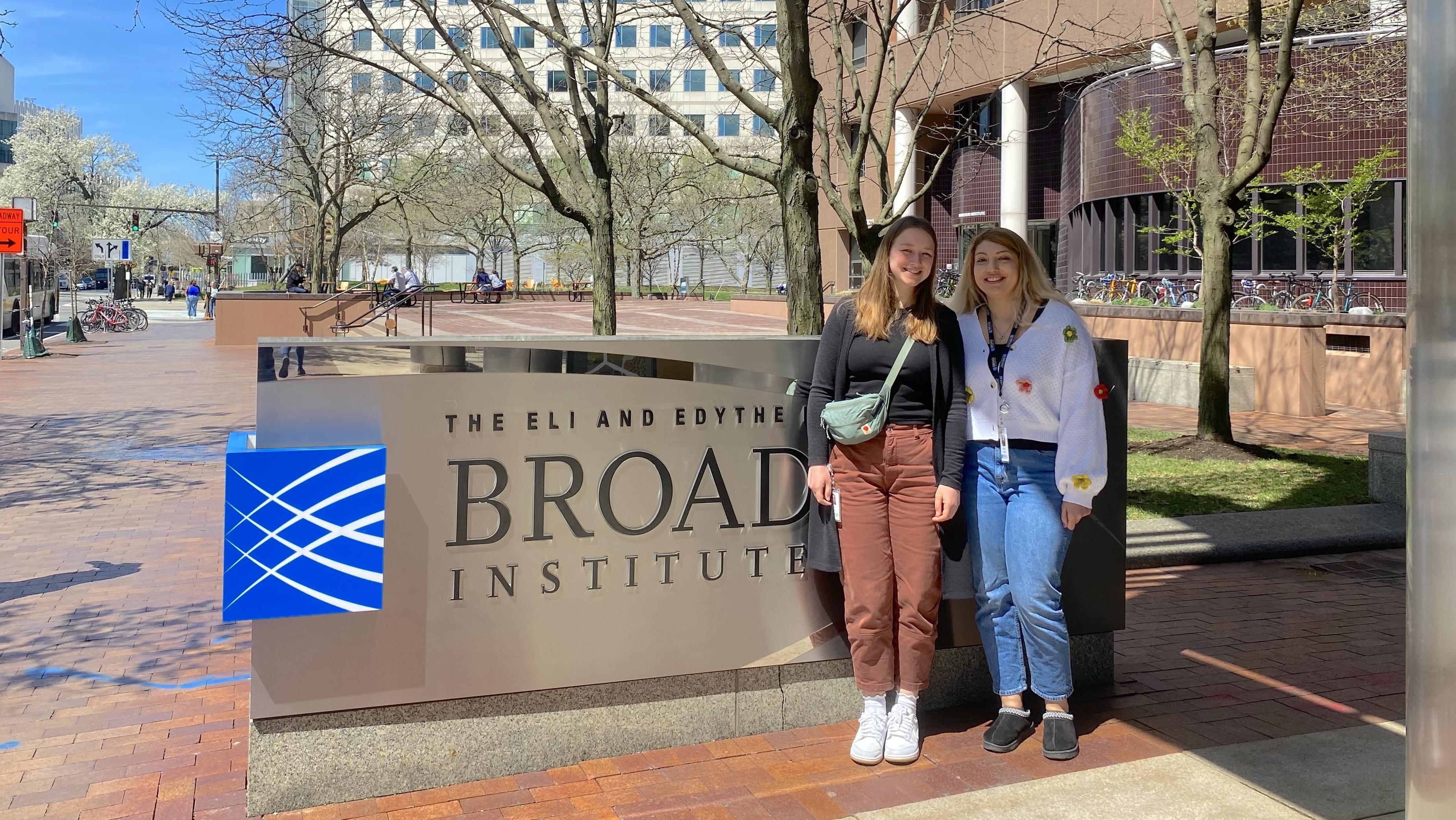 Jess Ewald and Mariam in front of the Broad Institute’s building